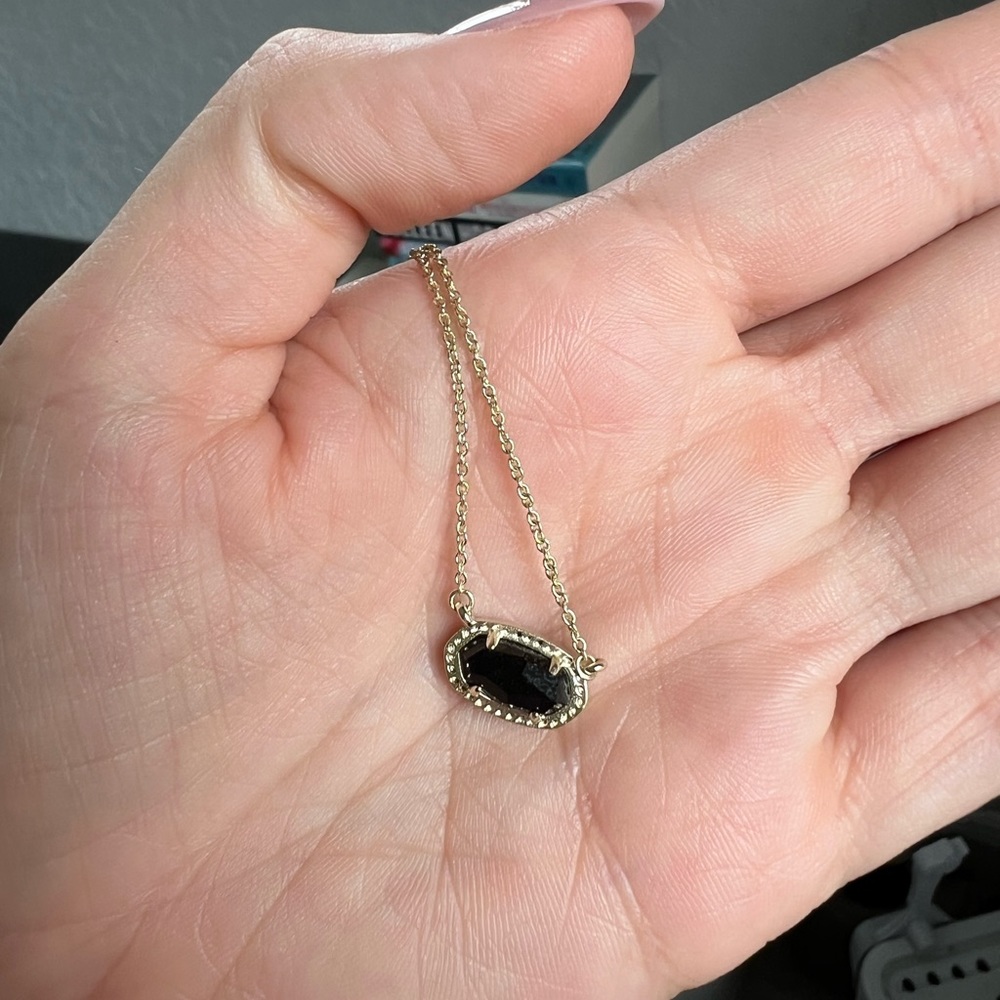 Kendra Scott Necklace